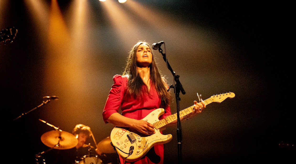 A Practical Listening Route for New Fans